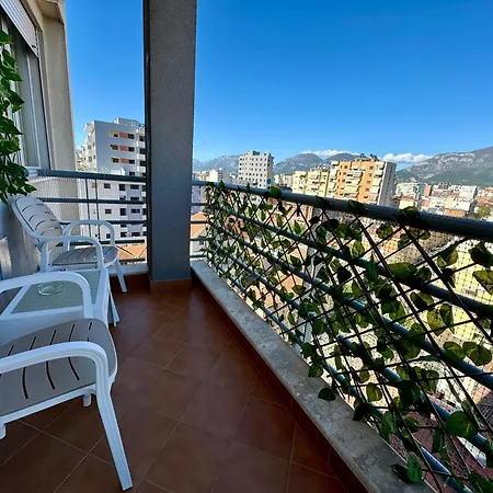 Apartment New Bazaar Cozy 3 Tirana
