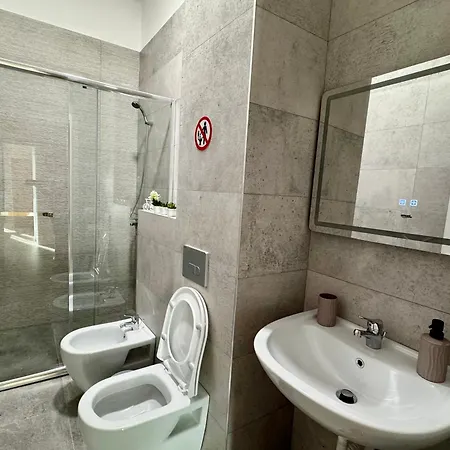 Apartment New Bazaar Cozy 3 Tirana