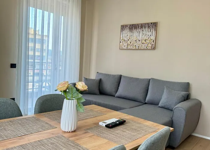 New Bazaar Cozy 3 Apartamento Tirana